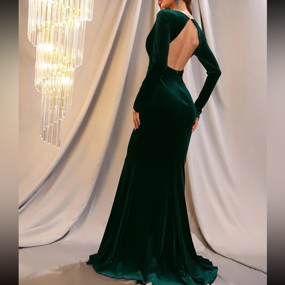 Luxe plunging V neckline  slit thigh long sleeve party velvet dress - Picture 12 of 12